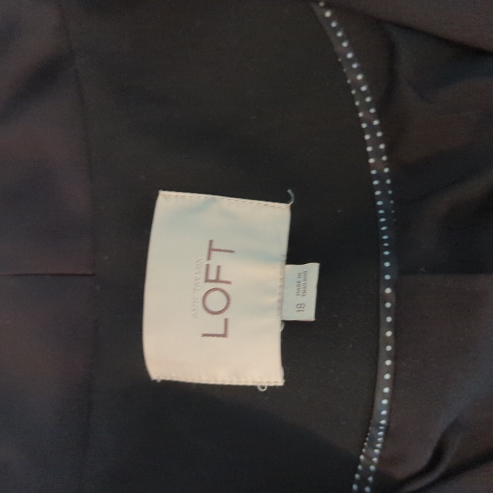 LOFT Black Blazer - Picture 2 of 4